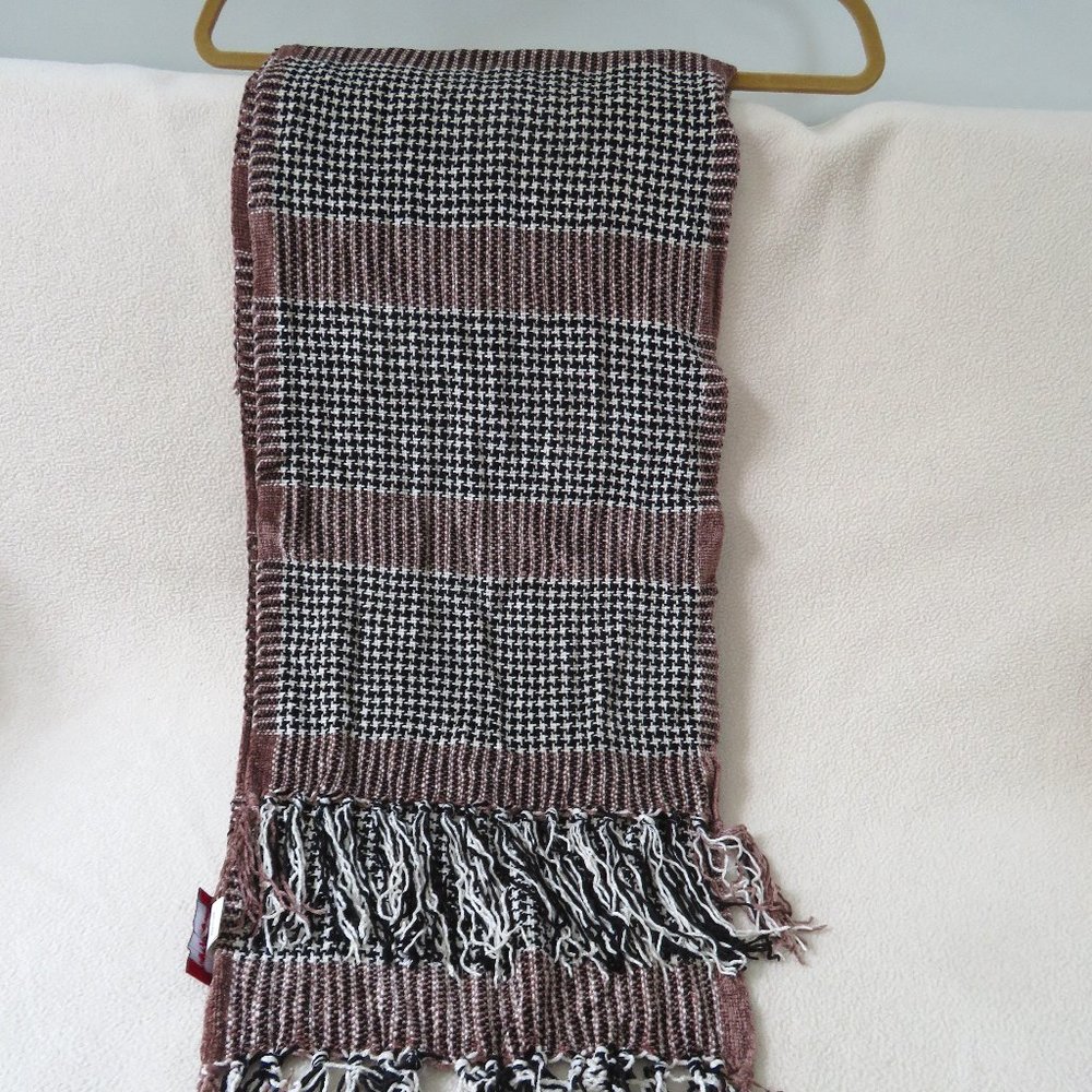 Black Checkered Velvety Soft Scarf
